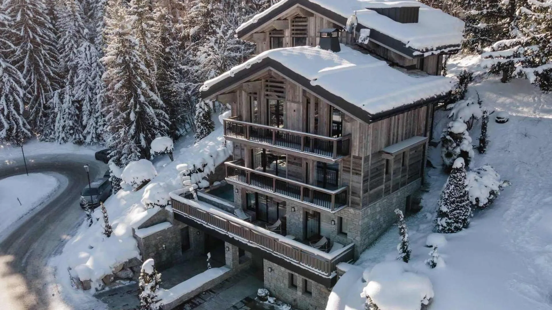 Chalet Luxueux A Courchevel Avec Piscine, Cinema, Salle De Sport Et Service Complet - Fr-1-562-71 Франция